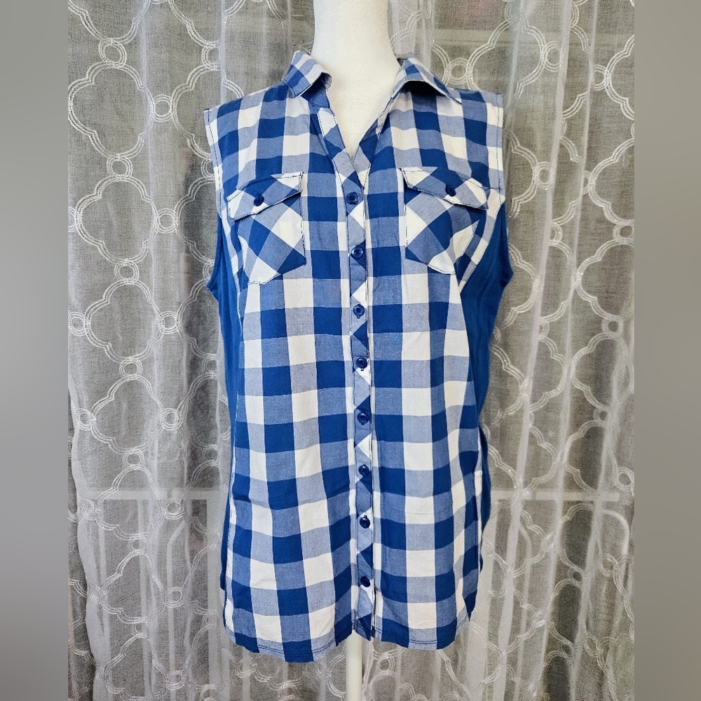 Christopher & Banks Sleeveless Blue and White Plaid Button Down Shirt - Size L